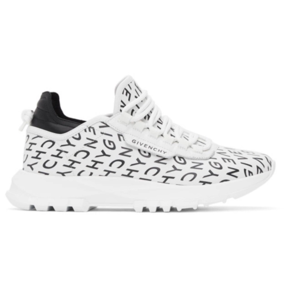 Givenchy White and Black Refracted Logo Spectre Runner
Sneakers Size 44